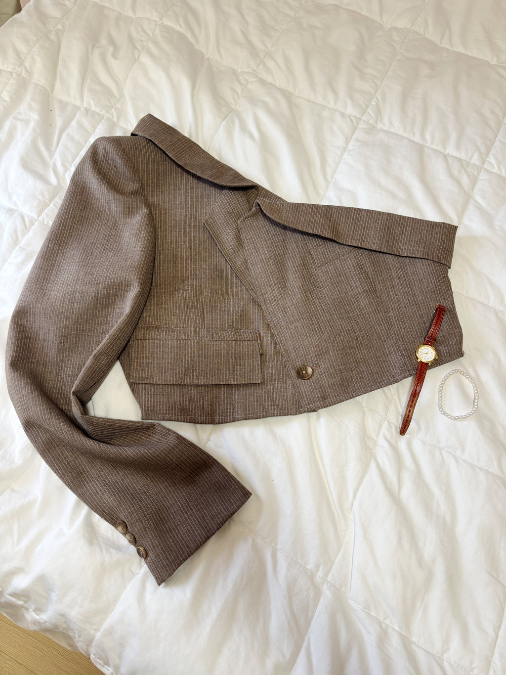 The Offset Blazer - Beige Pinstripe
