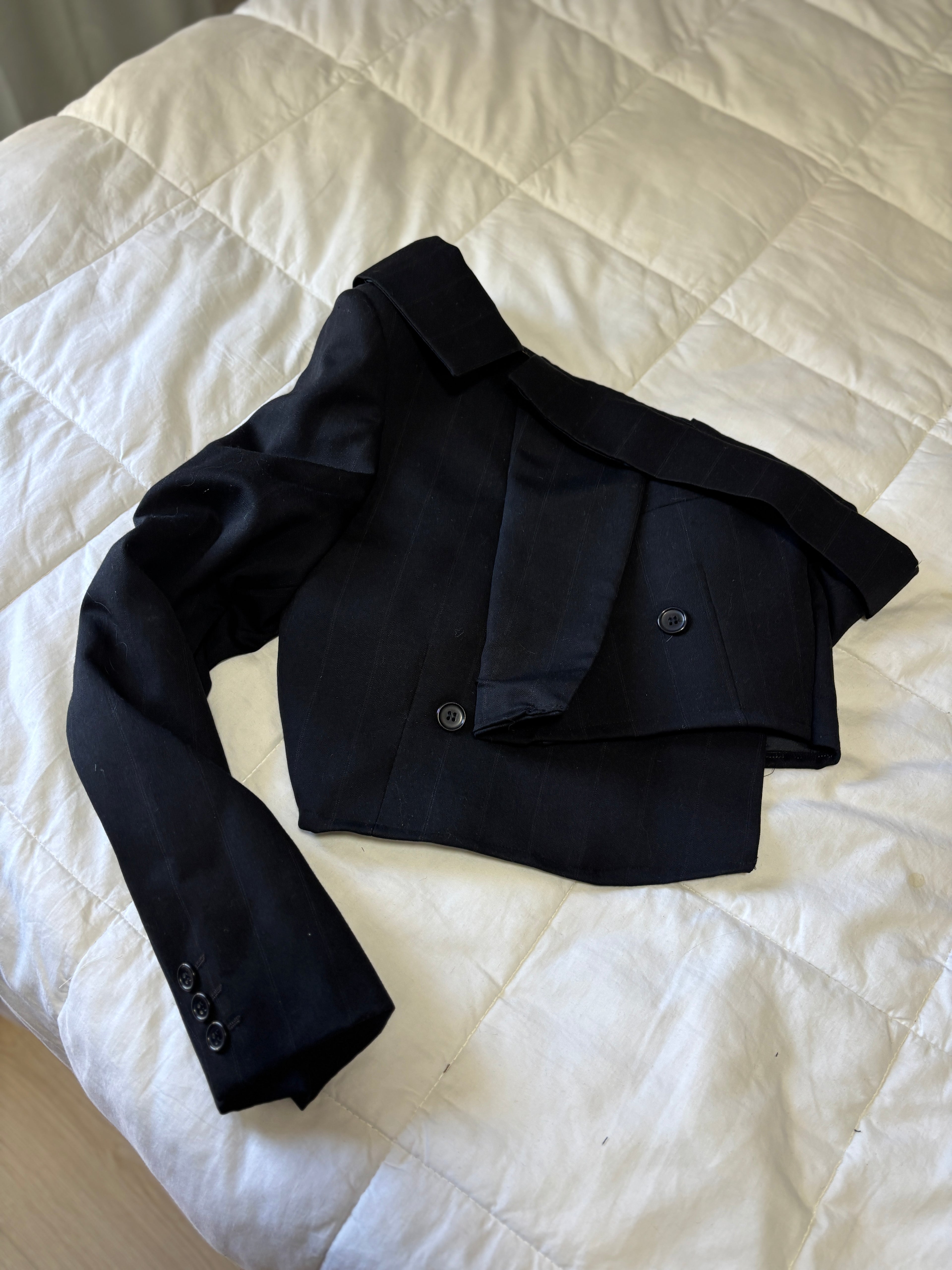The Offset Blazer - Black