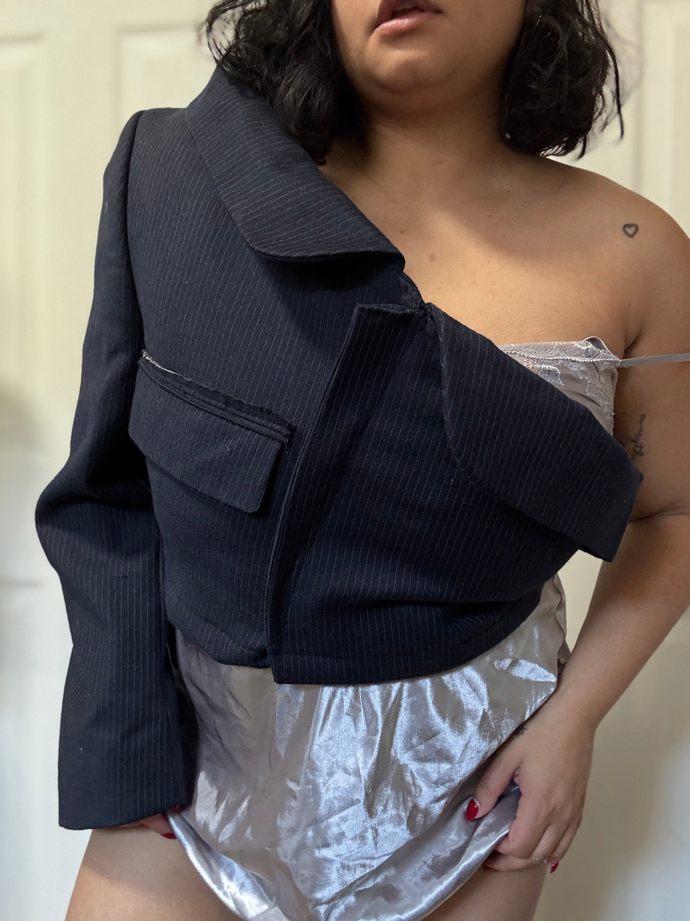 The Offset Blazer - Navy